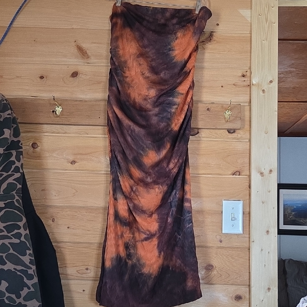 SHEIN Strapless Tie-Dye Dress in Orange and Brown